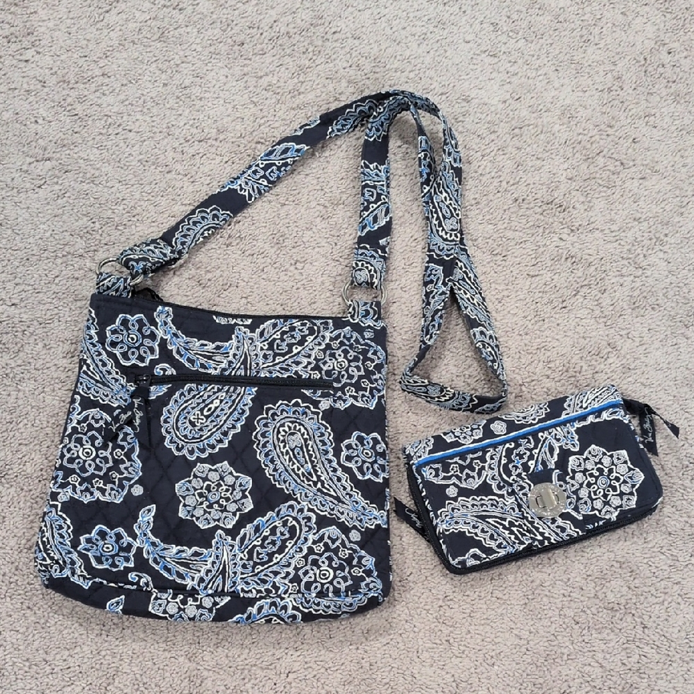 Vera Bradley Black and White Paisley‎ Crossbody Bag And Wallet Set